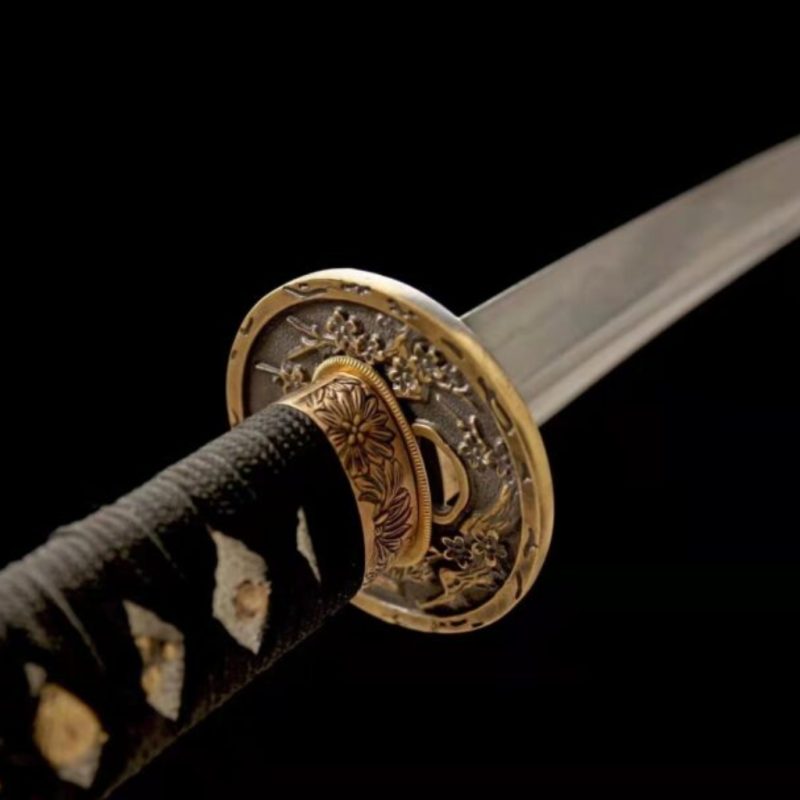 Katana Sango (Ocel T10 con Hamon Autentický e Vera Pelle di Razza)