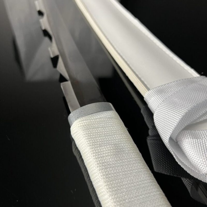 Katana di Inosuke Hashibira: Demon Slayer (Ocel Uhlík 1060)