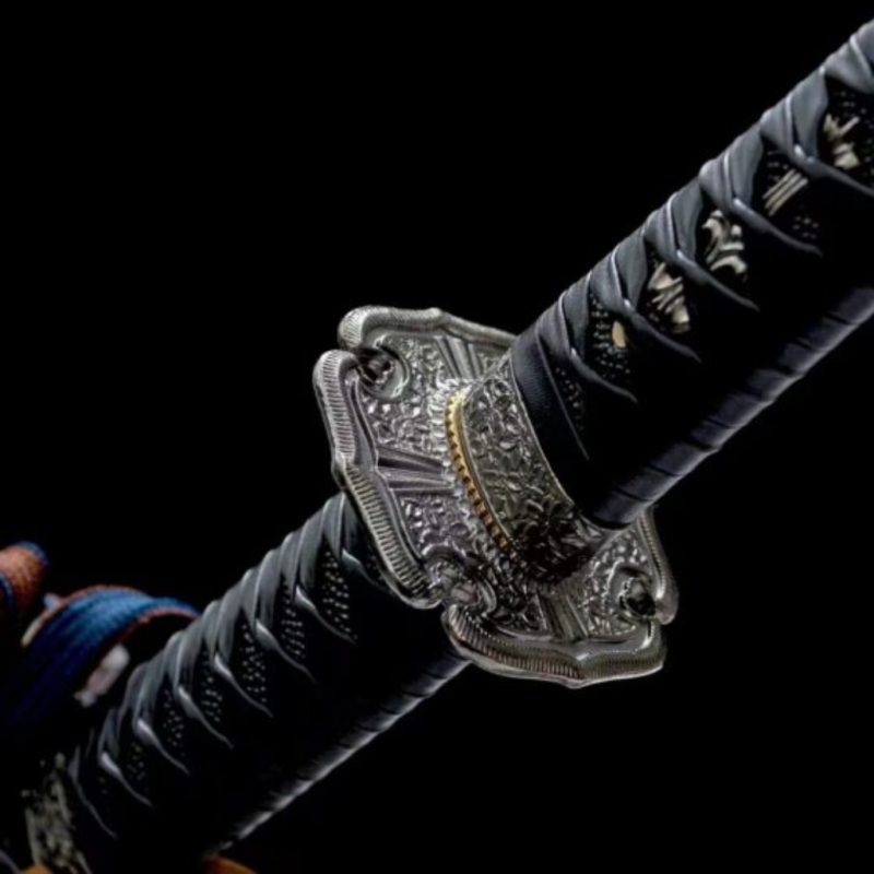 Katana Akane (Ocel T10 con Hamon Autentický e Pelle di Razza)