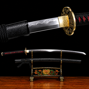 Katana Mikazuki (Ocel T8 con Hamon Gunome Autentický e Pelle di Razza)