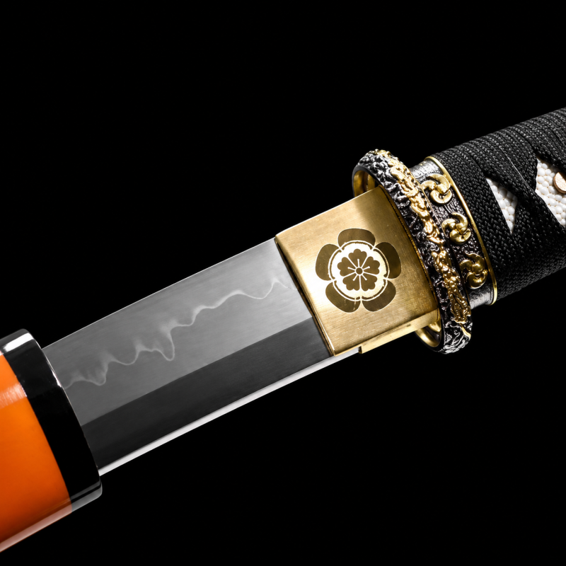 Tanto Urayasu (Ocel T10 con Hamon Autentický)